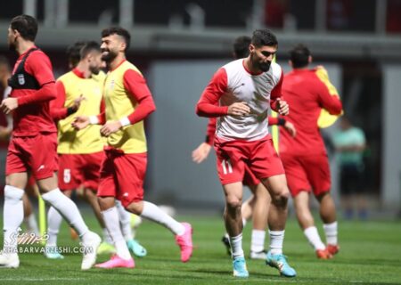 بمب سابق پرسپولیس رسماً رونمایی شد/ اولین عکس با پیراهن تیم جدید +عکس