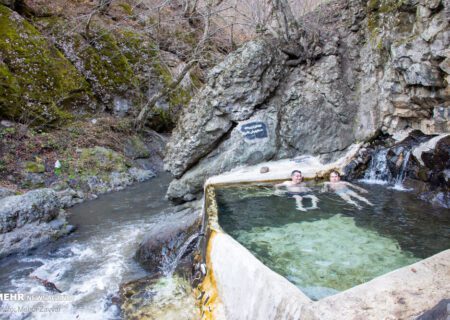 اختصاص۳ میلیارد تومان برای توسعه زیرساخت های چشمه های آبگرم دهلران