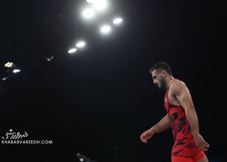 ویدیو| کشتی آذرپیرا با حریف مغولستانی؛ گام نامطمئن و تساوی در دور اول!