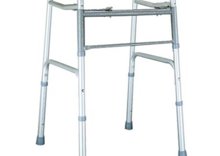 واکر تاشو و سبک، راهکاری ایمن برای افزایش استقلال سالمندان