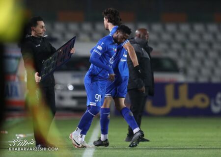 مهاجم فصل گذشته استقلال رسماً به تیم جدید پیوست +عکس