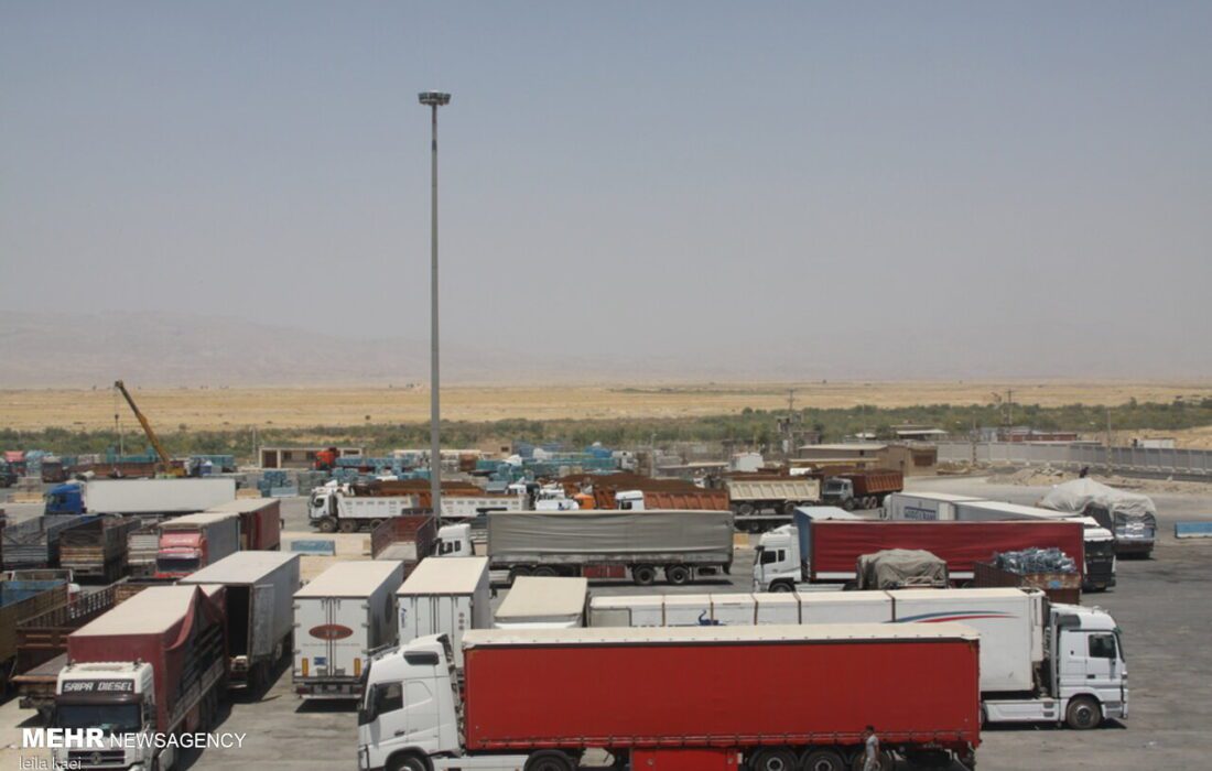۵ هزار و ۶۹۹ تن کالا در مرز مهران ترانزیت شد
