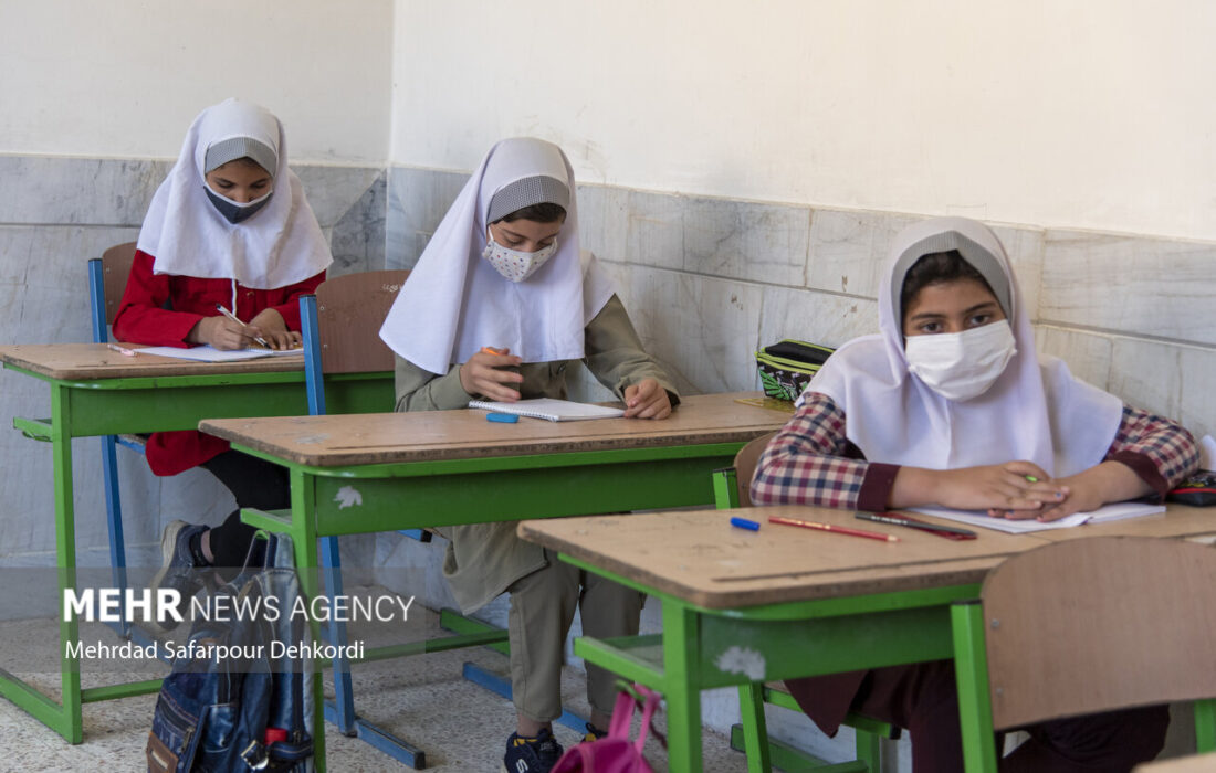 فرحبخش خبر داد: وجود ۲۷۵ مدرسه یک تا پنج دانشآموزی در کرمان