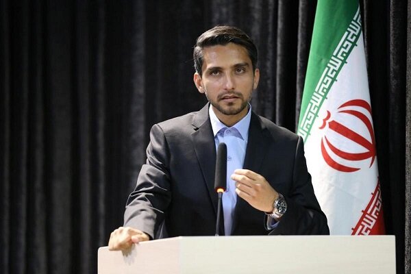 تراکم جمعیت در کلاسهای درس بندرعباس بسیار بالا است