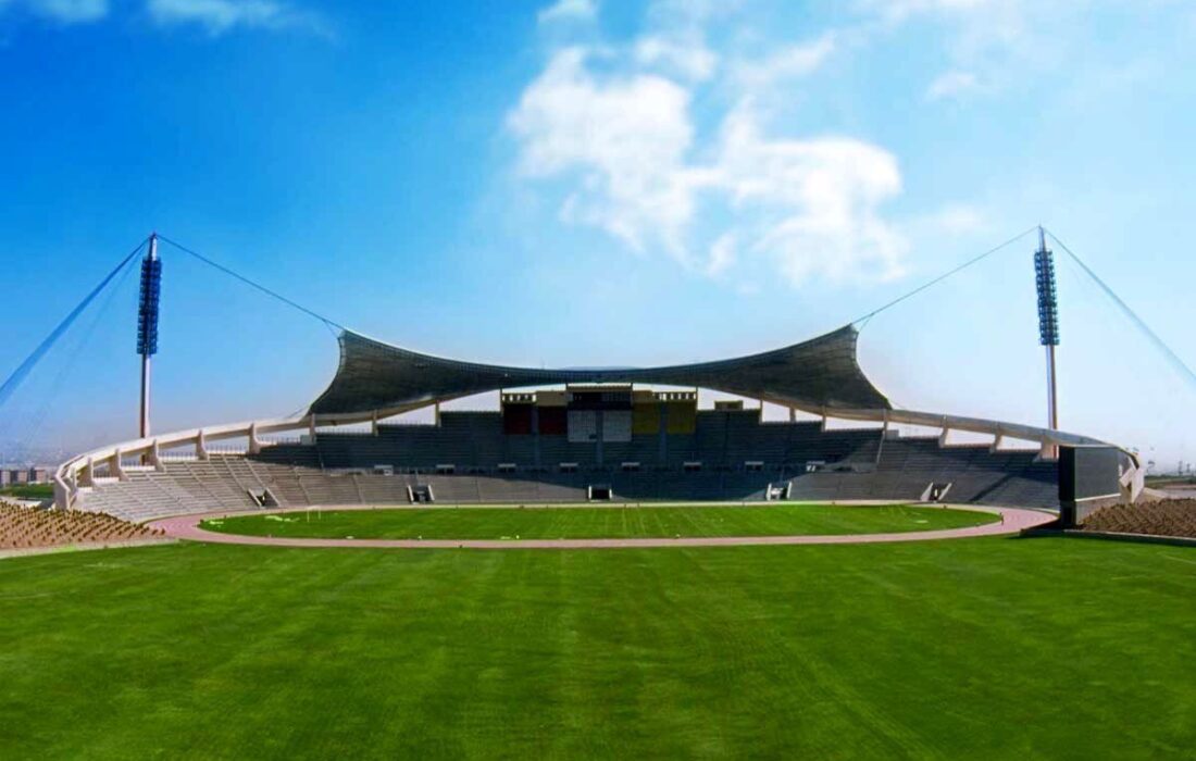 ویدیو| وضعیت نگران‌کننده چمن تختی در آستانه بازی چادرملو و پرسپولیس