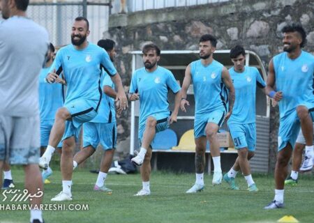 جدال ملی‌پوشان استقلال در تمرین آخر +عکس