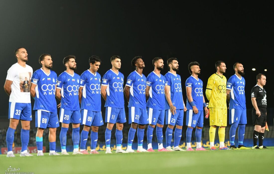 عکس| رامین رضاییان و روزبه چشمی روی پوستر ویژه باشگاه استقلال