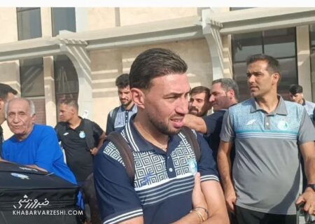 ویدیو| لحظه‌ای بهت‌آور برای ستاره استقلال در اهواز؛ بوسه بر گردن منیر الحدادی