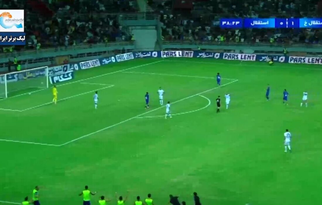 حمله اورژانسی بعد از گل استقلال! / یک عضو آبی‌ها غش کرد!