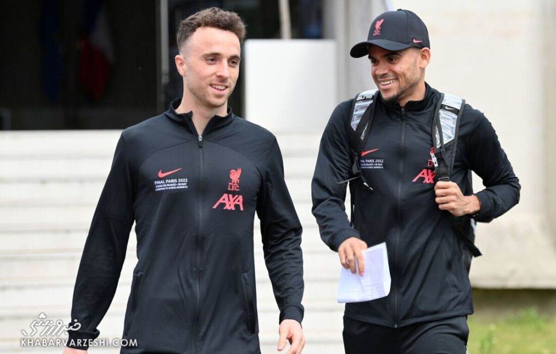 هدیهای ویژه برای ستاره فوتبال؛ دسته PS5 با نام دوست صمیمی +ویدیو