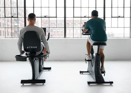 سرمایه‌گذاری هوشمندانه بر سلامتی: راهنمای جامع خرید دوچرخه ثابت برای تناسب اندام پایدار!