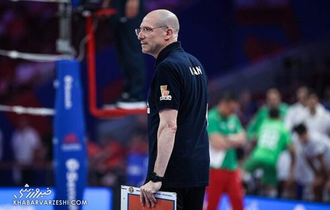 ویدیوی قابل تامل از پیاتزا؛ آنالیز حریف بعد کنار زمین بلافاصله بعد از شکست صربستان!