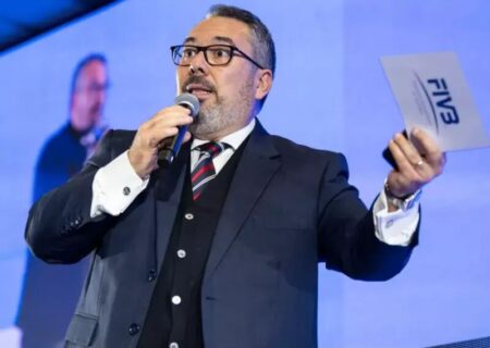 واکنش غیرمنتظره رئیس FIVB به برد جوانان ایران