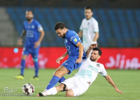 ویدیو| صحنه خطرناک در بازی استقلال – پیکان/ کارت قرمز فوری و اخراج!