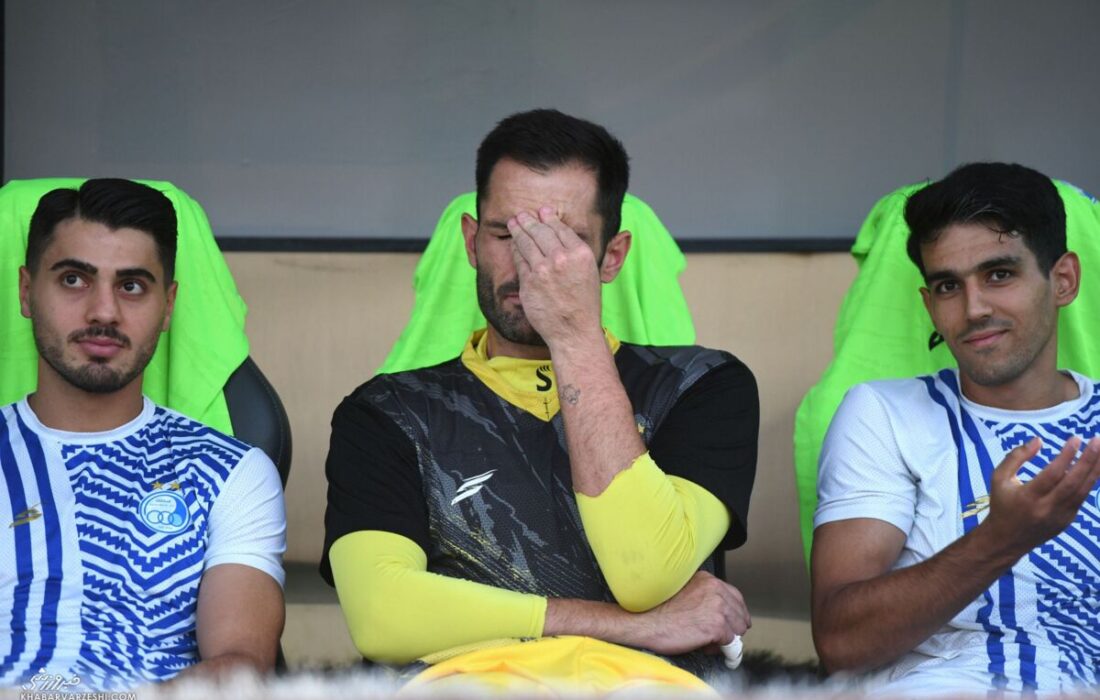 پایان خودنمایی/ ستاره مشهور استقلال در لیست خروج قرار گرفت