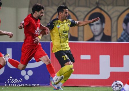 صدرنشین لیگ لحظه آخر عوض شد/ سقوط سپاهان با زهر تراکتور!