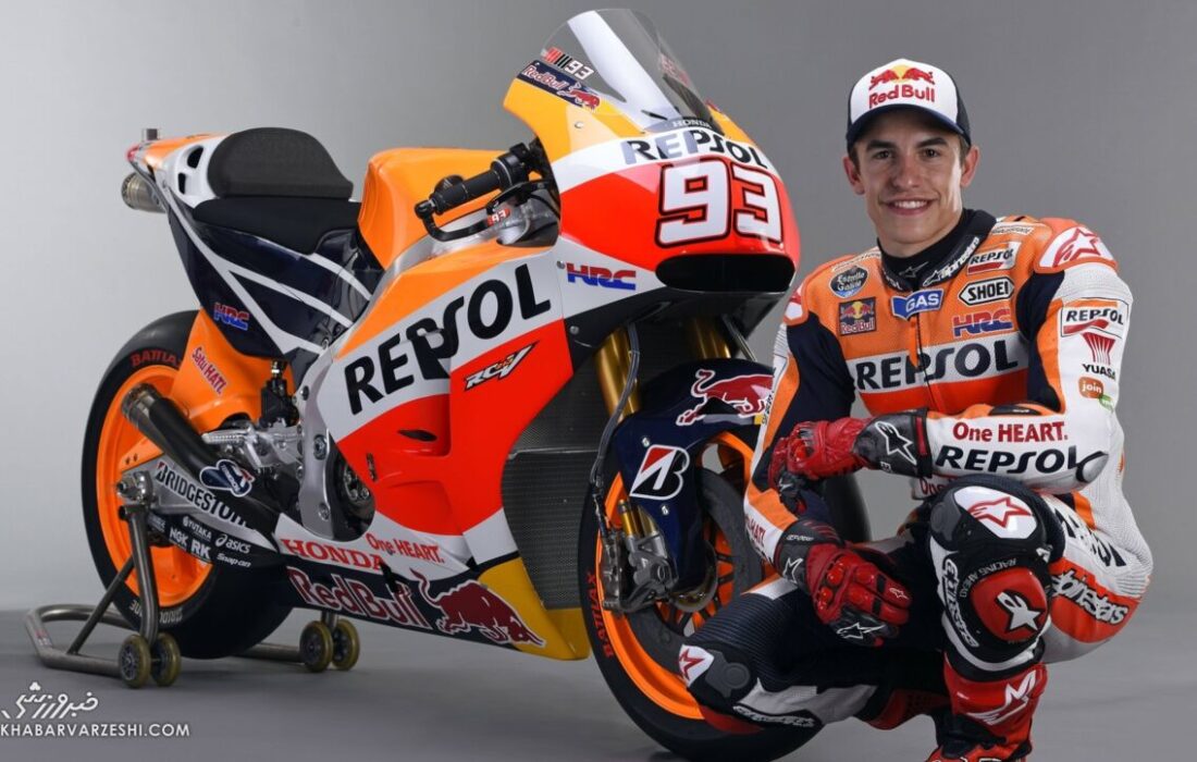 ویدیو| اشکهای مارک مارکز؛ مرور خاطرات تلخ و شیرین قهرمان موتورسواری روی سکو