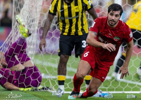 استقبال گرم یک ایرانی از سعید عزت‌اللهی پس از گلزنی؛ شادی گل لژیونر در نخبگان دیده شد +تصاویر