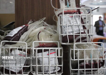 حضور تیم سیار انتقال خون در اسلام‌آباد غرب