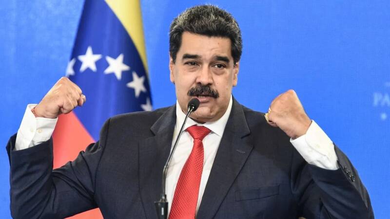 تأکید مادورو بر مقاومت و آمادگی نظامی در برابر تهدیدات آمریکا