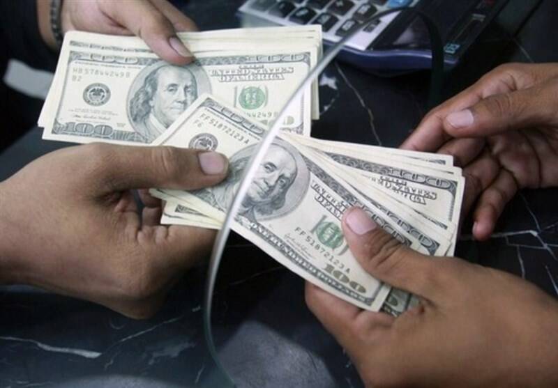 دلار زیر تیغ مکانیسم ماشه؛ موجسواری شایعهسازان بر ترس مردم