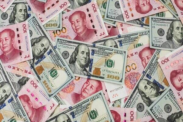 دستگیری فعال غیرمجاز ارزی در میدان صادقیه با کشف ۴۰ میلیارد ریال ارز