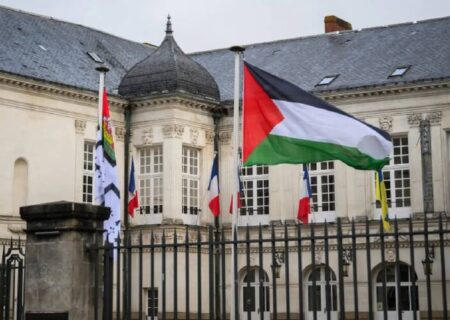 اهتزاز پرچم فلسطین در شهرداری‌های فرانسه