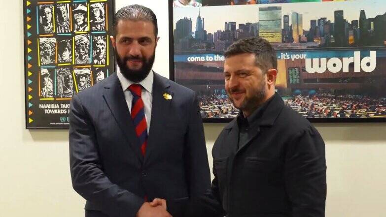 زلنسکی و الجولانی یکدیگر را در آغوش گرفتند+فیلم