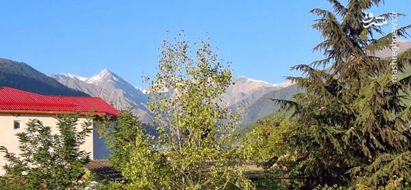 عکس/ اولین برف پاییزی، علم‌کوه را سفیدپوش کرد