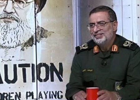 دشمن آمده بود سه‌روزه کار را تمام کند؛ اما غافلگیر شد/ ما هیچ‌گاه آغازگر جنگ نبوده‌ایم