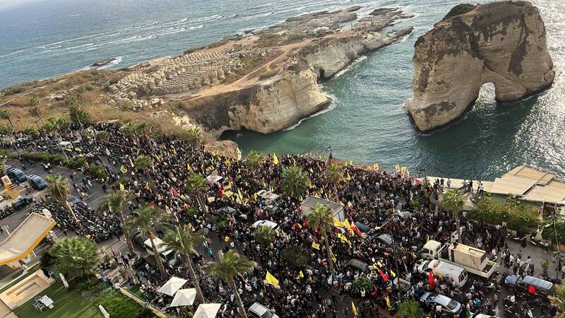 عکس/ مراسم یادبود شهادت رهبران مقاومت در ساحل بیروت