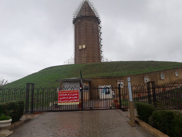 پایان ۶ سال حصار فلزی بر قامت گنبد قابوس