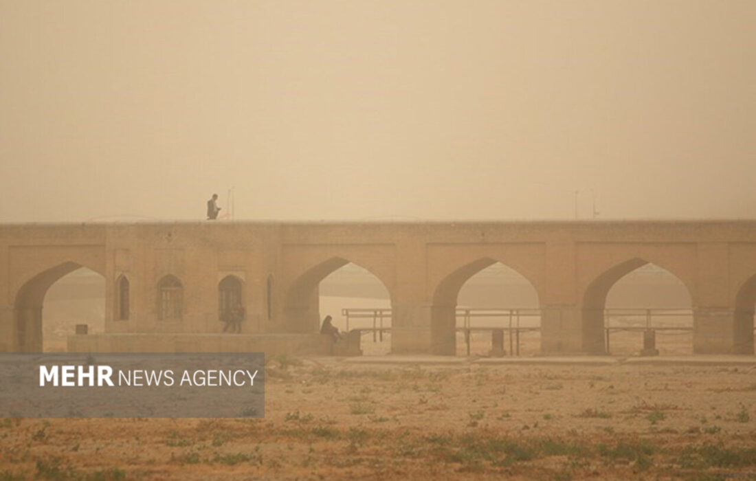 هوای اصفهان تا پایان هفته غبارآلود میماند