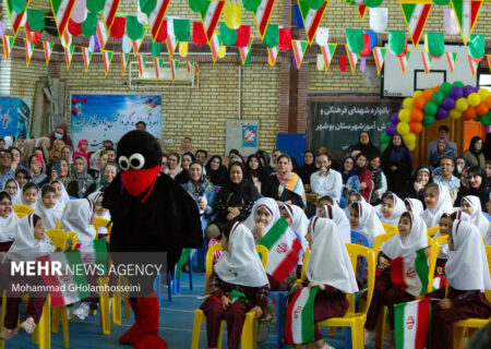 زنگ شکوفه‌ها در مازندران نواخته شد