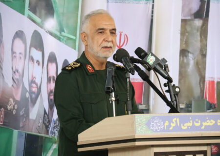 عزت ملت ایران ثمره استقامت و وعده الهی است