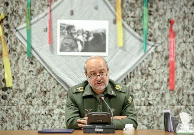 پیام دفاع مقدس همانند عاشورا باید به نسلهای آینده منتقل شود