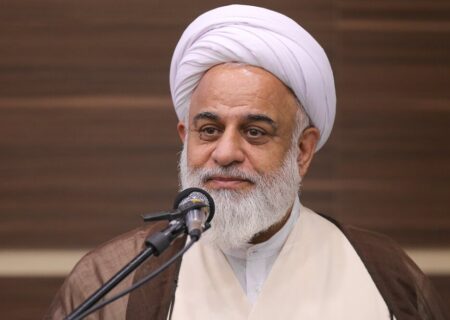 امام جمعه آبیک: اقتدار ایران در برابر تهدید پابرجا است