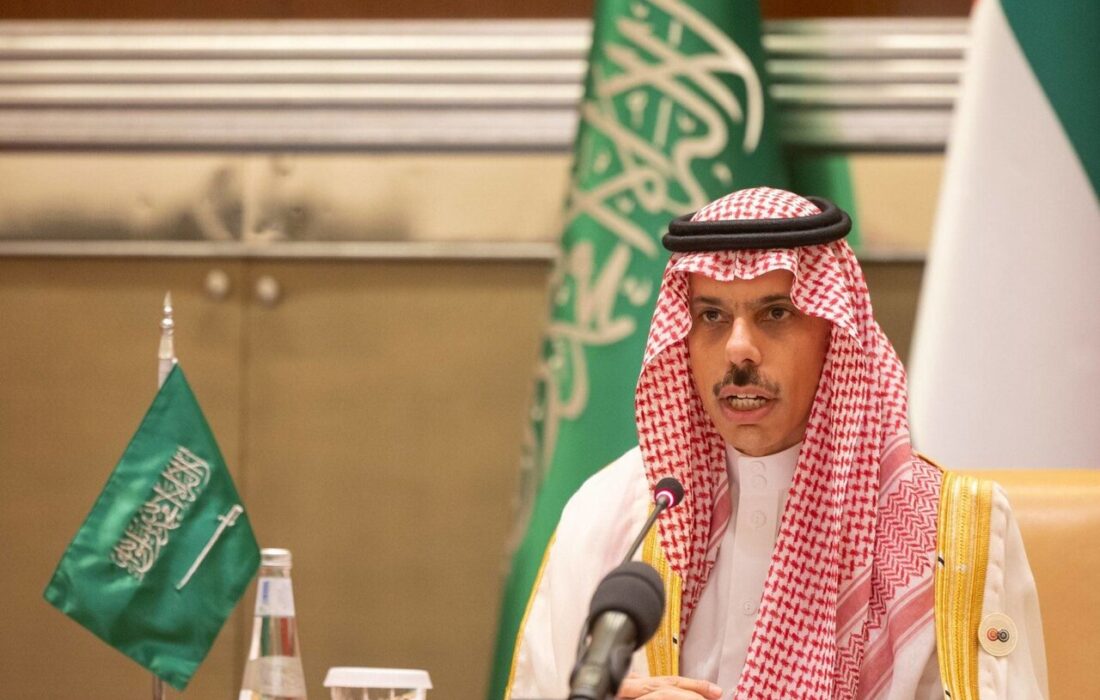 عربستان: دیپلماسی، تنها راه حل بحران هستهای ایران