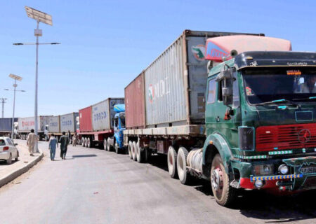 اختلال اینترنت در افغانستان، توقف ۸۰۰ کامیون در مرز را به دنبال داشت