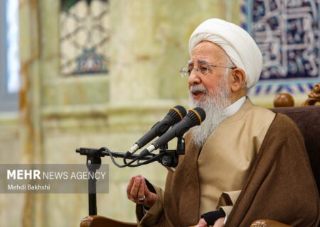 آیت الله جوادی آملی: هتک حرمت آبروی مومنان جایز نیست