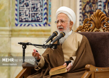 آیت‌الله جوادی آملی: پیروزی حقیقی آن است که عقل بر هوای نفس غلبه یابد