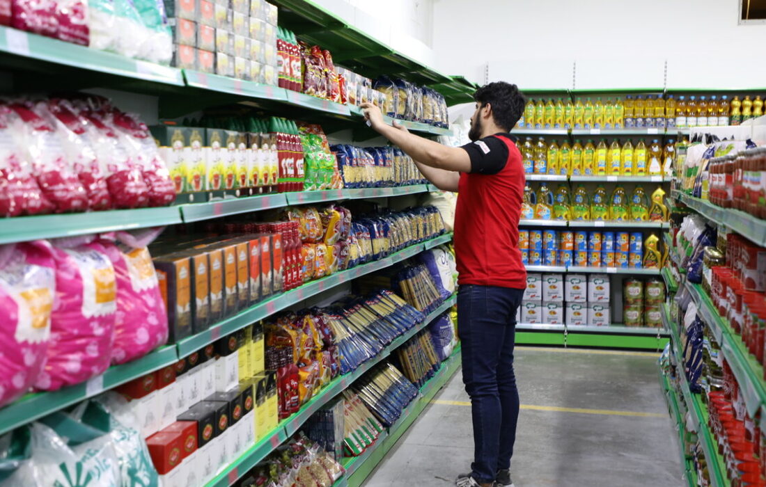 فروشگاههای زنجیرهای در بجنورد عرصه را بر اصناف تنگ کردند؛ رقابت نابرابر ادامه دارد