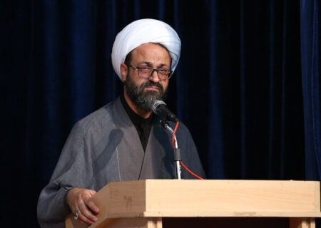 امام جمعه آبگرم: مذاکره در سایه تهدید بن‌بست محض است