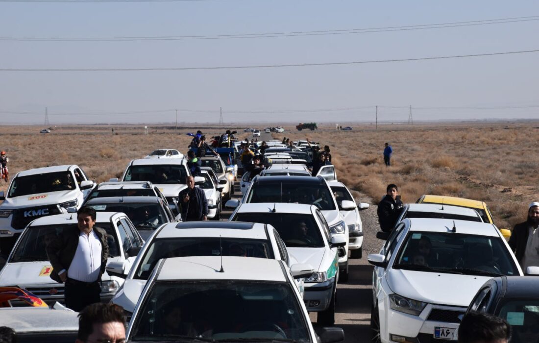 کاروان بزرگ خودروها در مسیر تهران تا متینآباد به راه میافتد