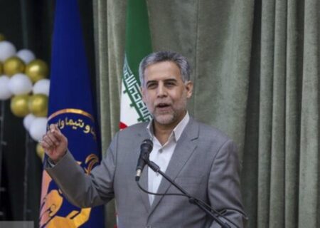 آغاز توزیع ۵۴ هزار بسته نوشت‌افزار بین دانش‌آموزان نیازمند خوزستان