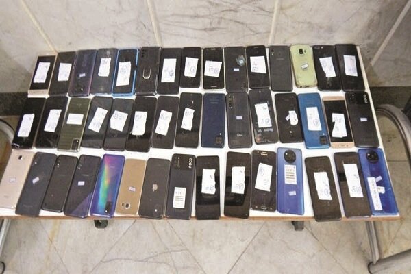 کشف ۸۳ دستگاه تلفن همراه مسروقه در مشهد قبل از انتقال به افغانستان