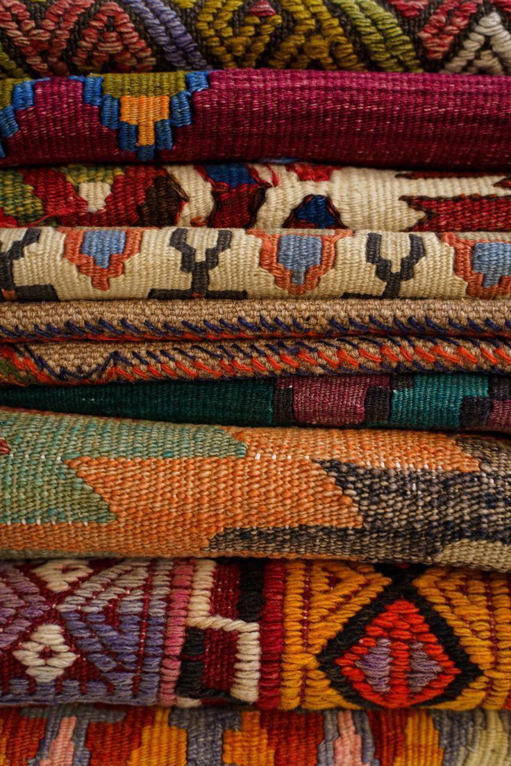 🧵 گلیم؛ هنر اصیل ایرانی و زیبایی بیپایان در تار و پود