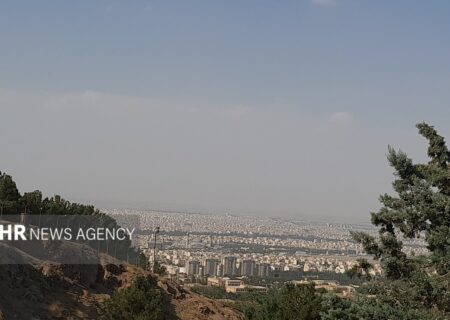 کیفیت هوای اصفهان در مرز آلودگی است