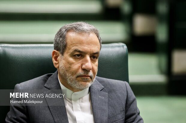 جلسه اضطراری کمیسیون امنیت ملی مجلس امروز با حضور عراقچی برگزار میشود