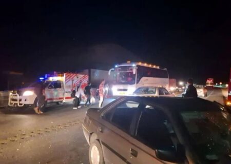 تصادف زنجیره‌ای در محور فیروزکوه؛ ۹ نفر مصدوم شدند